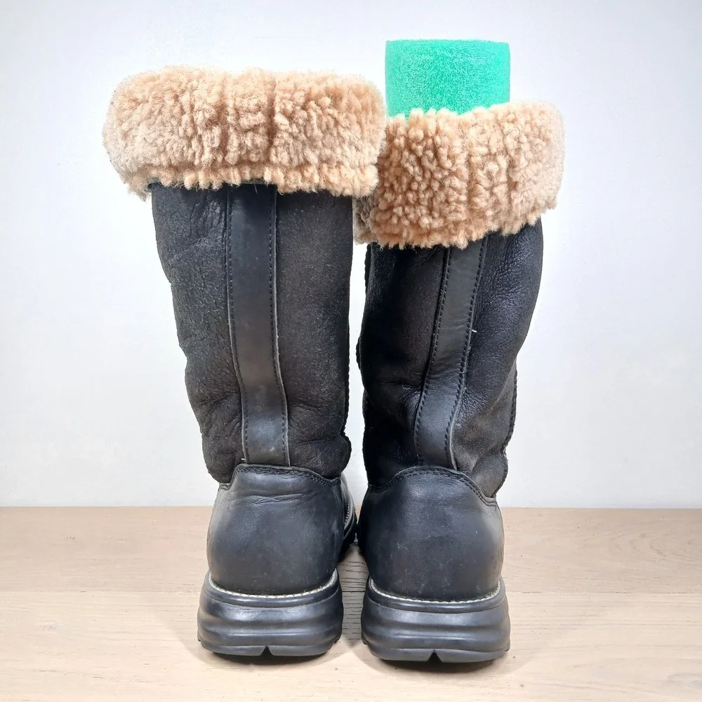 UGG Tall Winter Boots Womens 8 Black Leather Shearling Fur Lined Cozy Snow